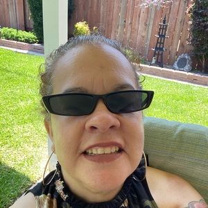 Meet your Posher, Lesley